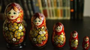 nesting dolls - burgerschapsonderwijs